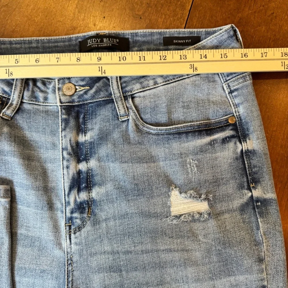 Judy Blue Skinny Jeans Womens 15/32 Light Blue Excellent‎ Distressed High Rise